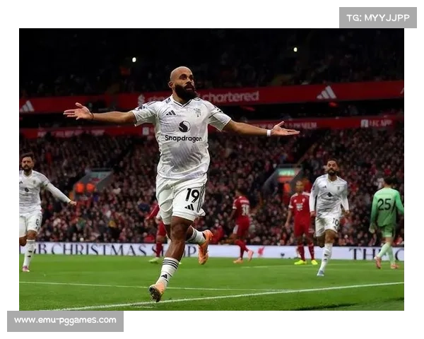 阿森角球防守漏洞频现,曼联三度利用反击得手 阿森角球防守漏洞频现,曼联三度利用反击得手